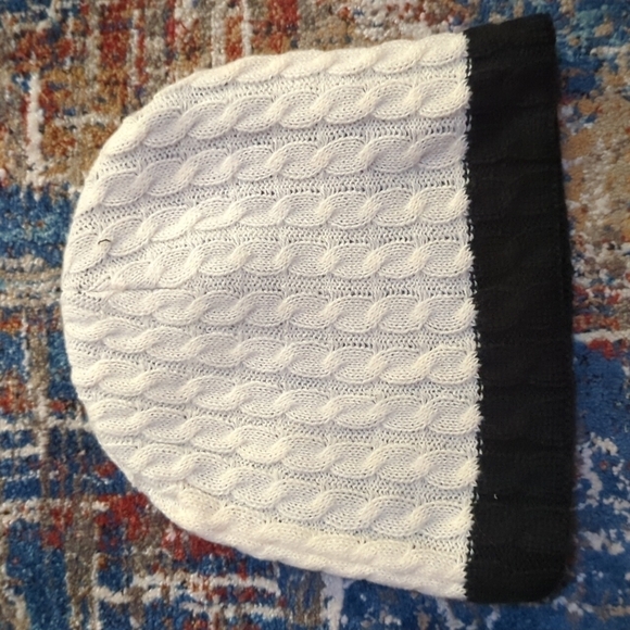 Collegiate Captive Headgear UCF Knit Cap - Picture 2 of 4